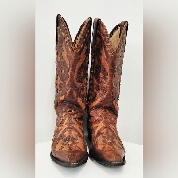 VINTAGE HANDTOOLED LEATHER COWBOY BOOTS - Picture 2 of 13